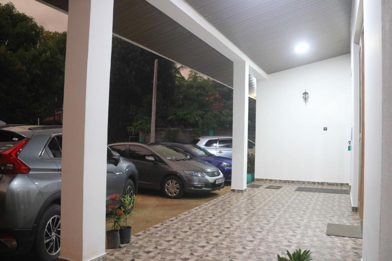 Divine Villa Anuradhapura Luaran gambar