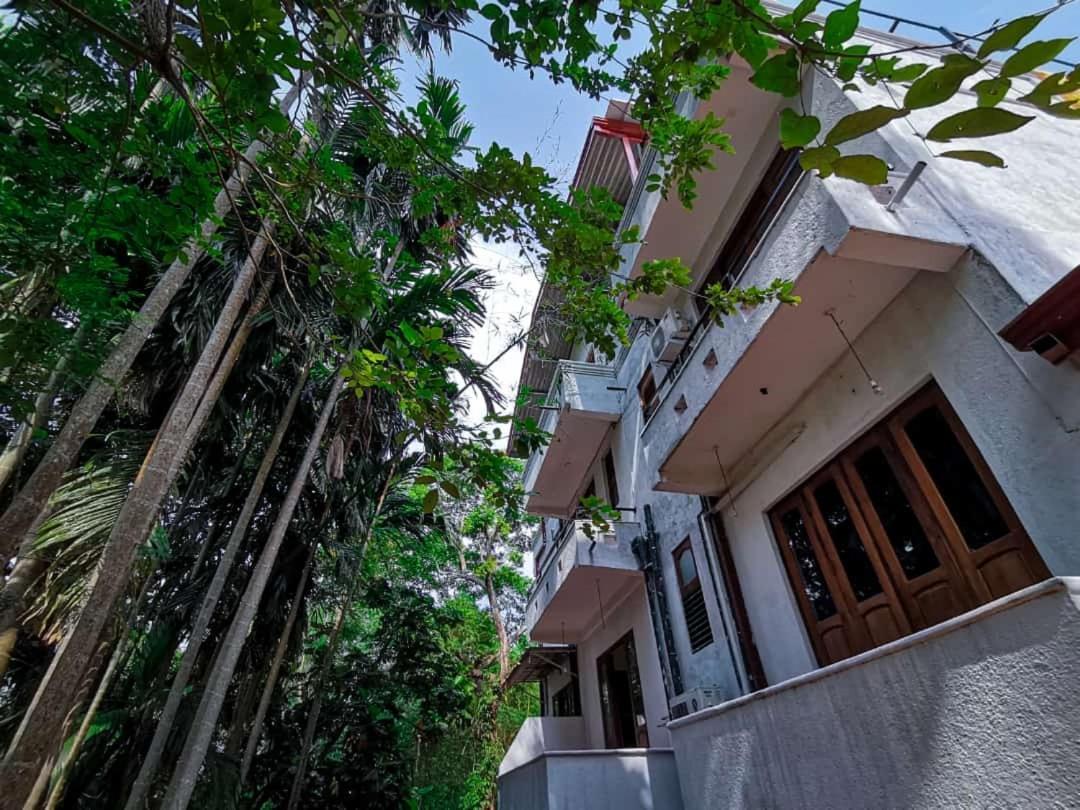 Divine Villa Anuradhapura Luaran gambar