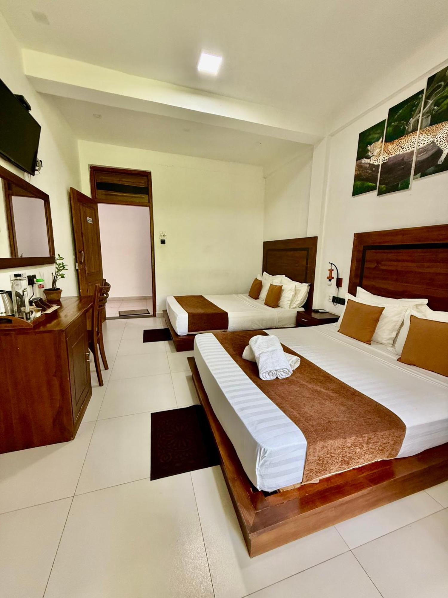 Divine Villa Anuradhapura Luaran gambar